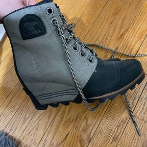Sorel PDX wedge boot